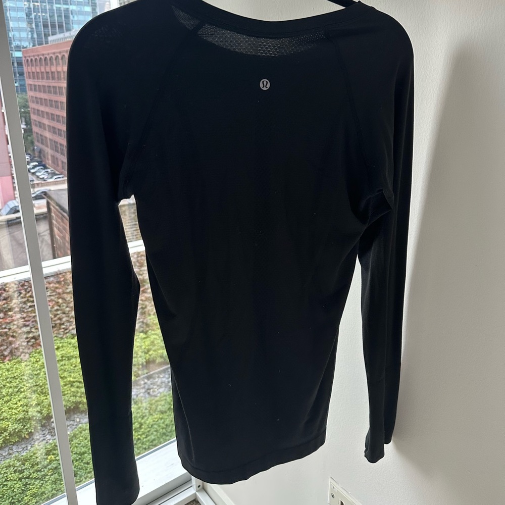 Lululemon Swiftly Tech Long Sleeve